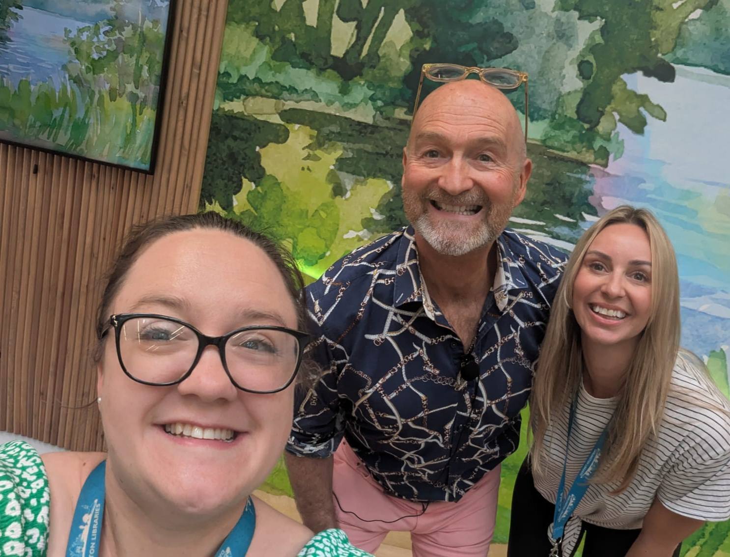 David Harper with librarians Suzy and Lucy